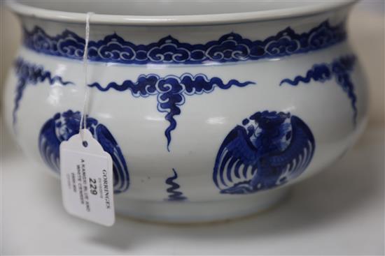 A Chinese blue and white censer, Kangxi period, D. 24.5cm